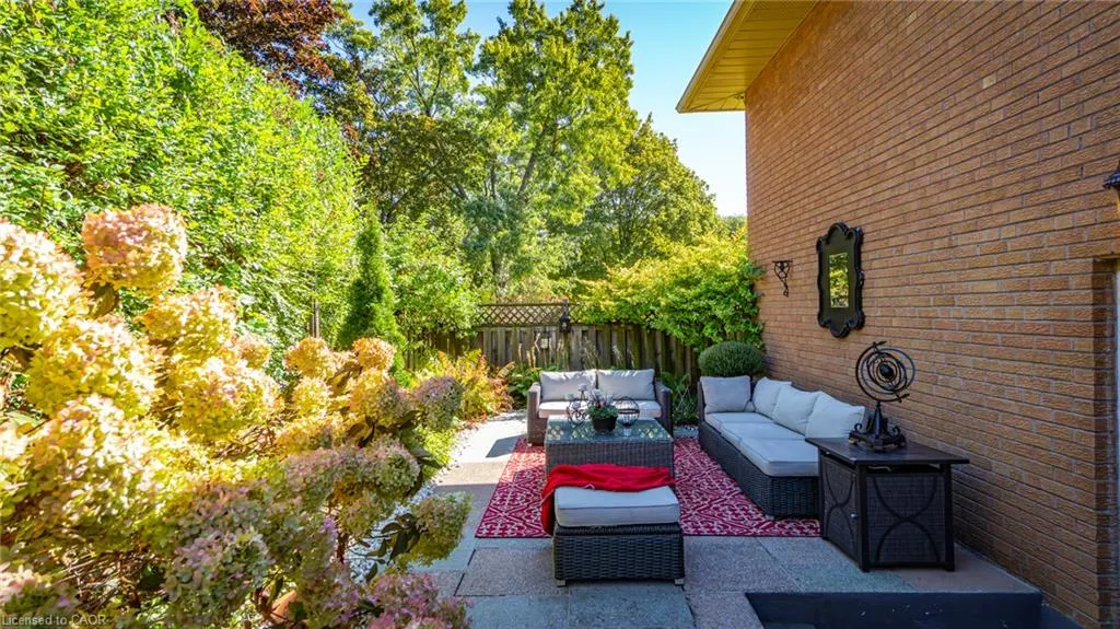 517 Rosedale Crescent