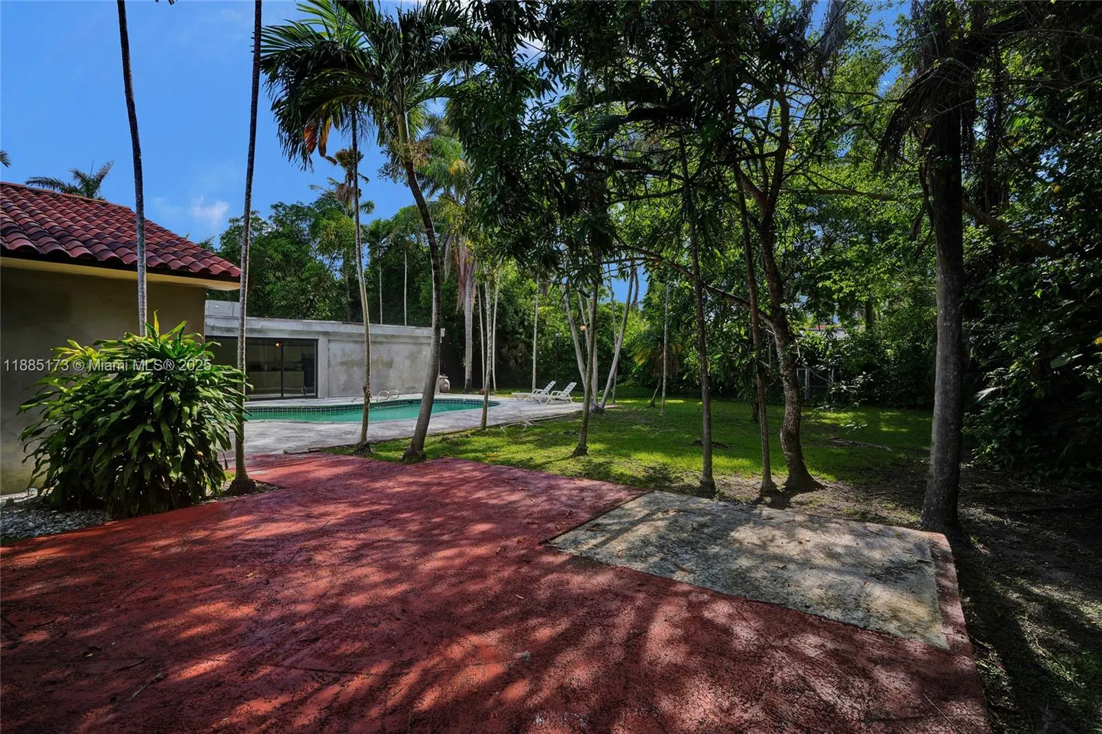14135 N Miami Ave
