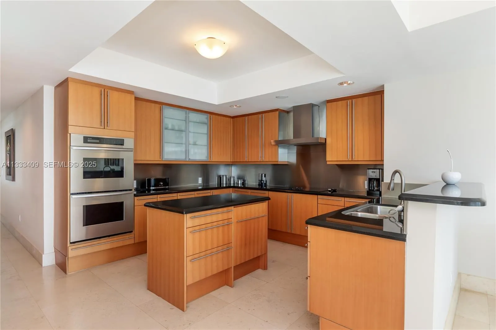 1660 W Glencoe St #302