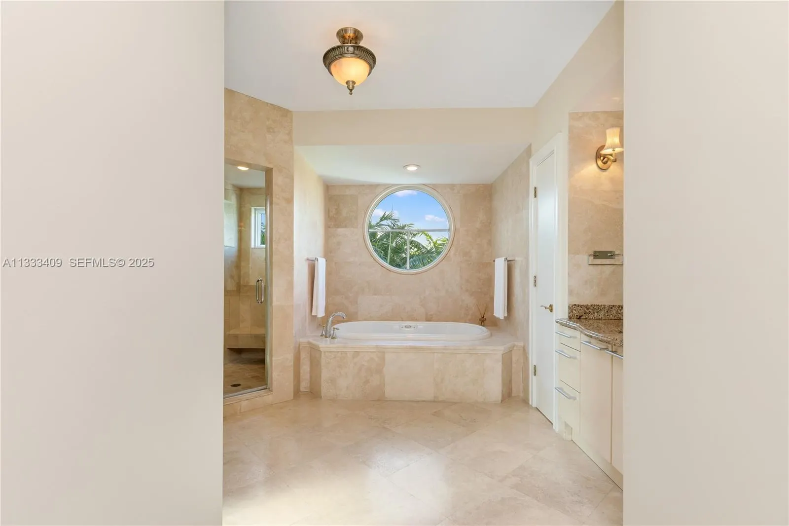 1660 W Glencoe St #302