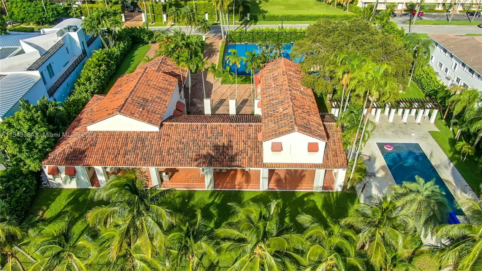 44 Bal Bay Dr