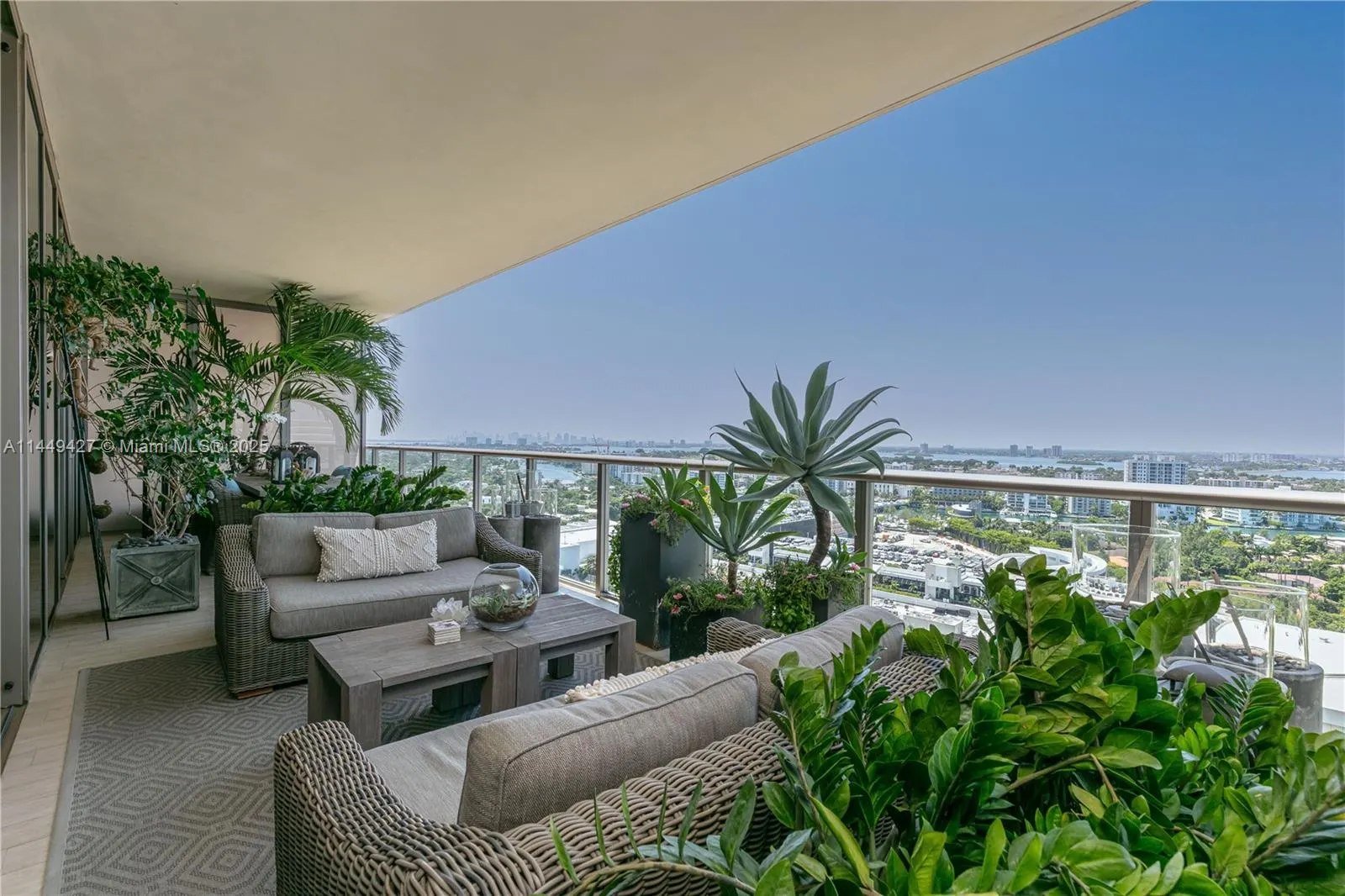 9705 Collins Ave, #1803N