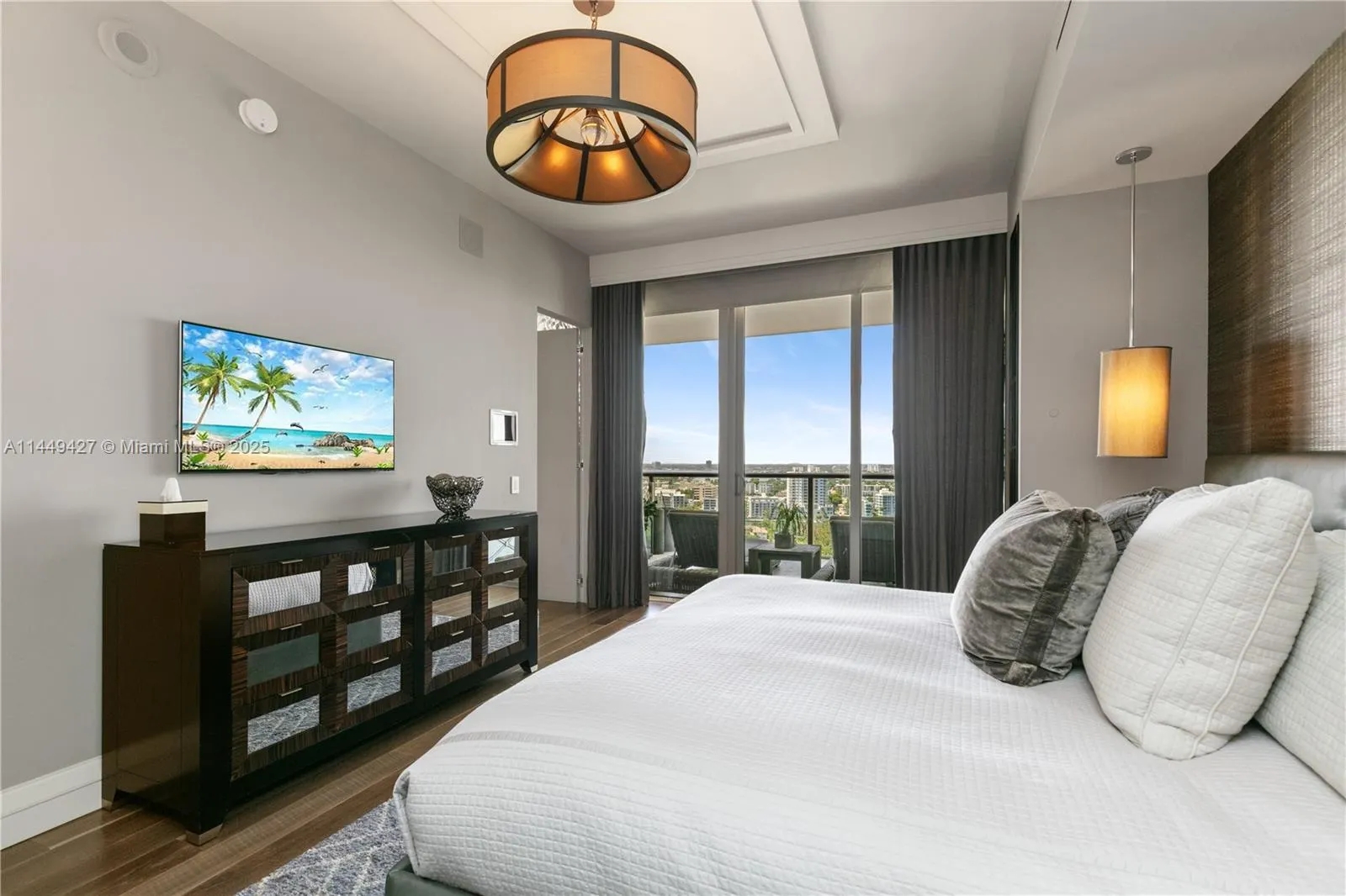 9705 Collins Ave, #1803N