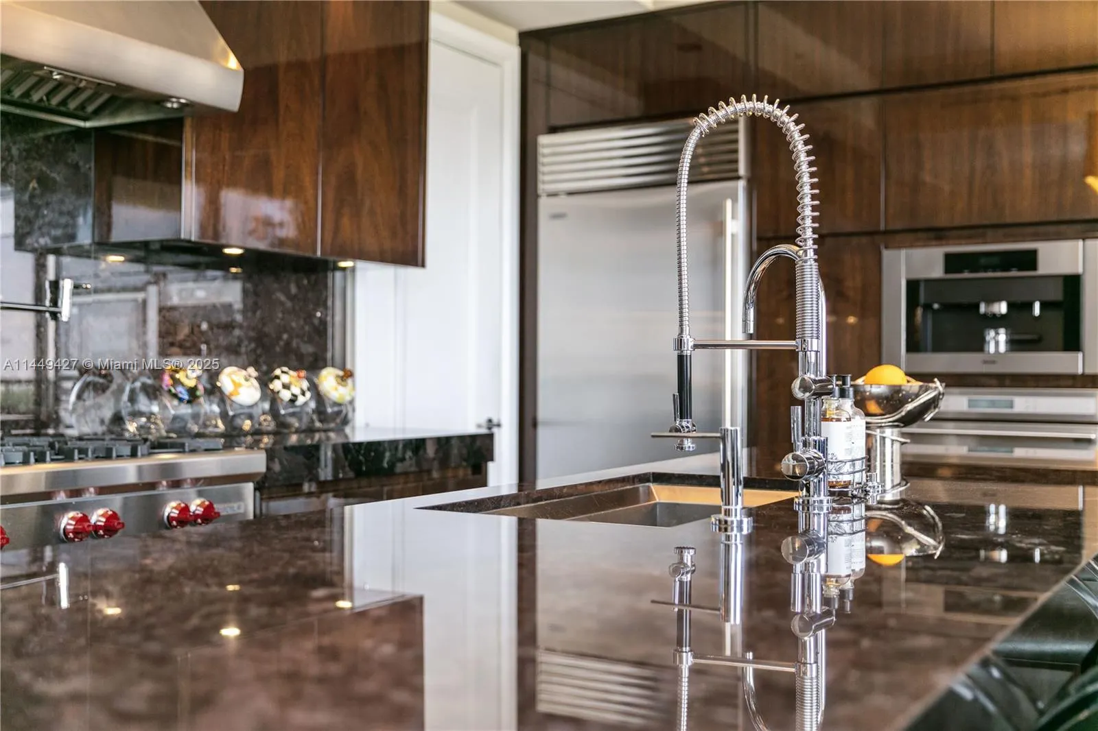 9705 Collins Ave, #1803N