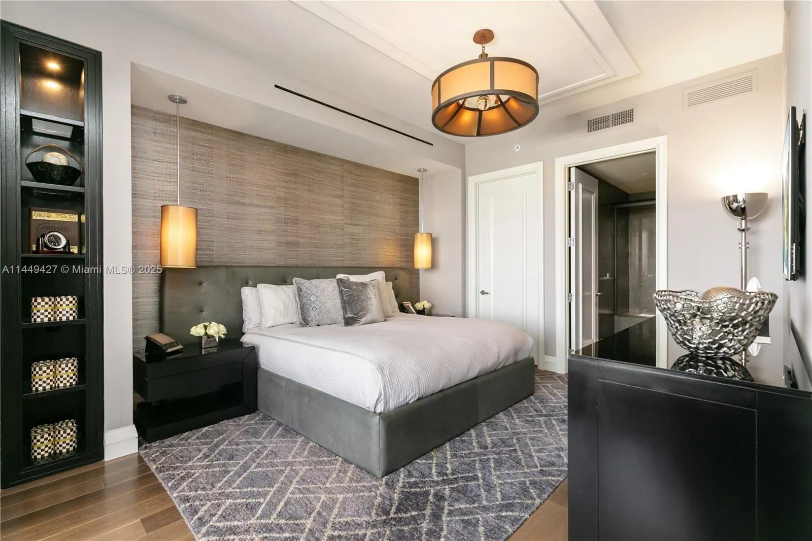 9705 Collins Ave, #1803N