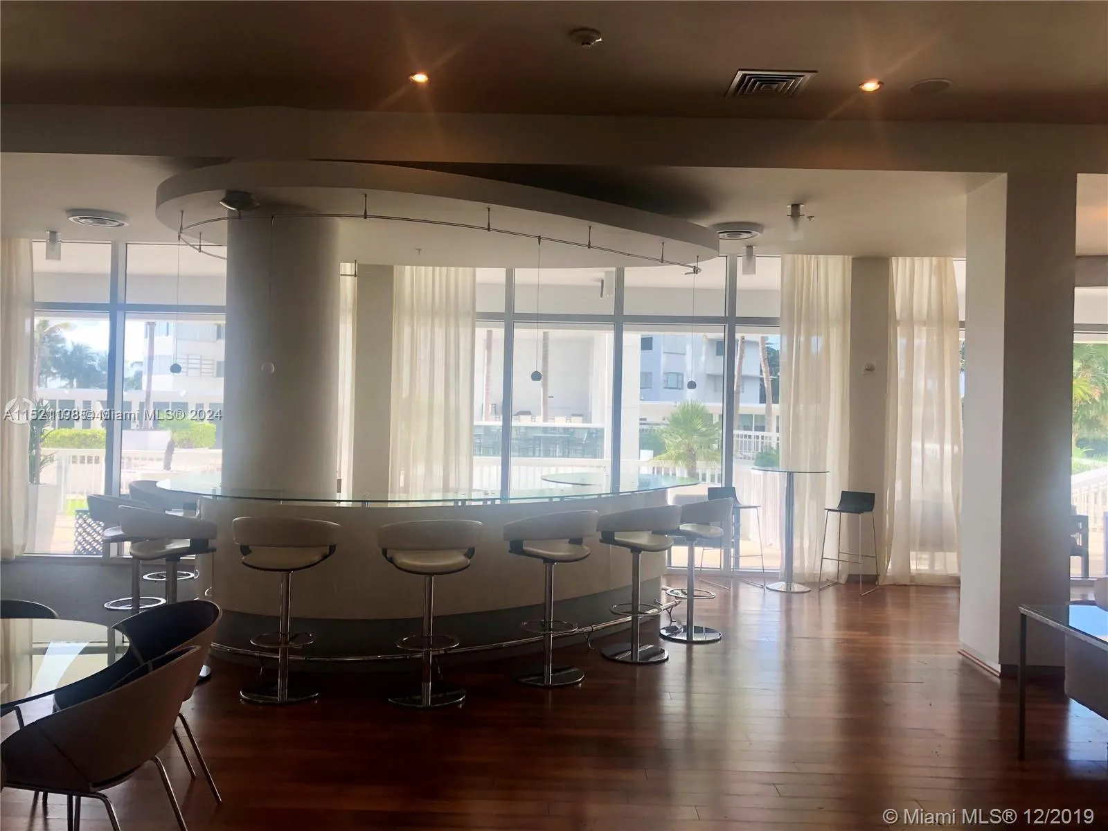 10275 Collins Ave, #230