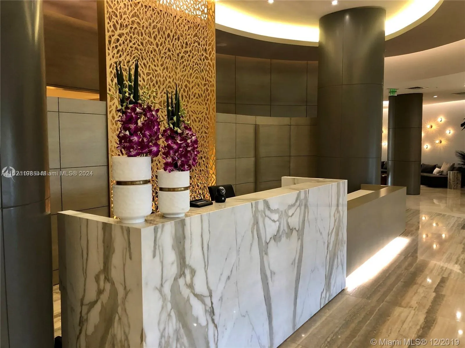 10275 Collins Ave, #230