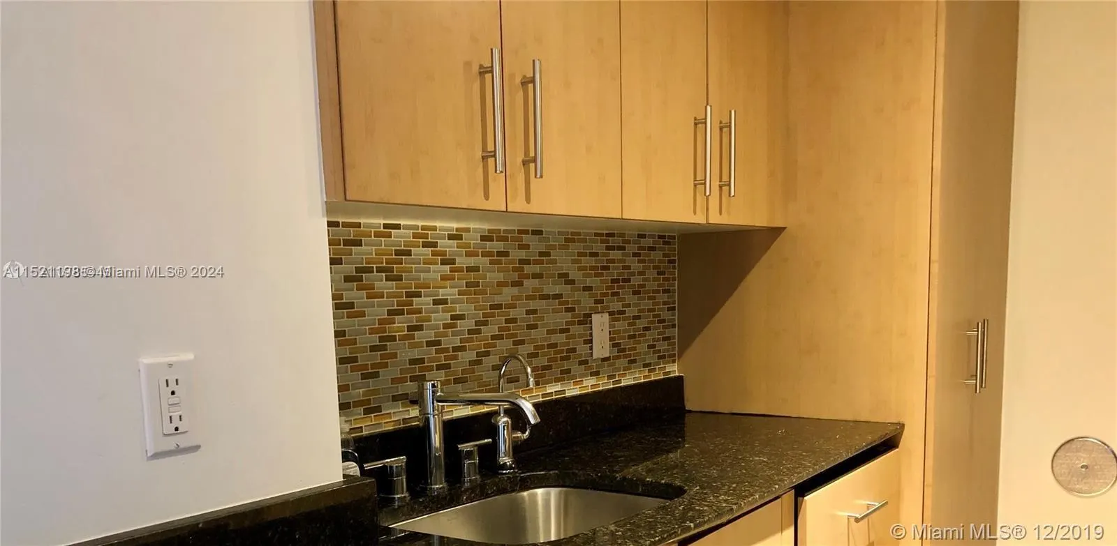 10275 Collins Ave, #230