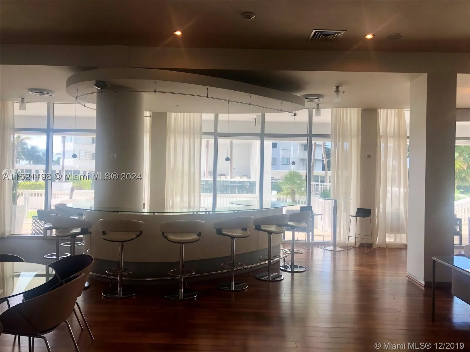 10275 Collins Ave #230