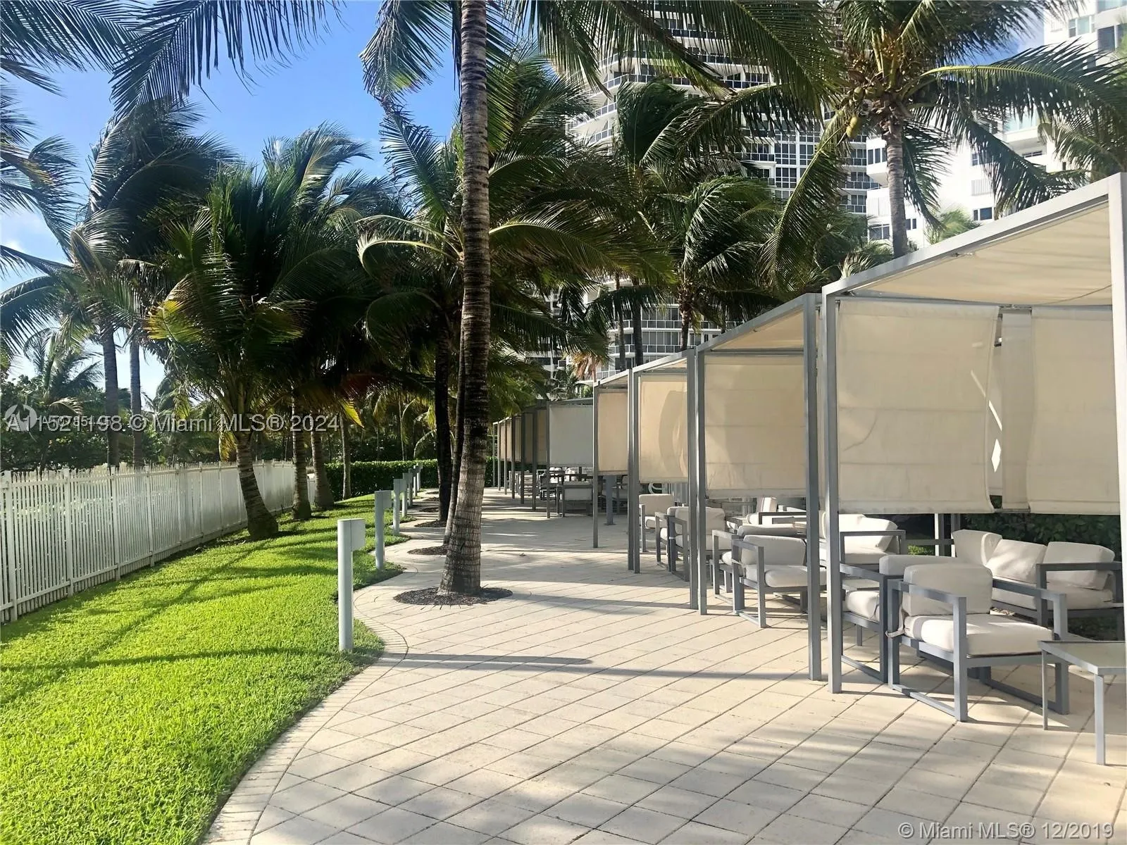 10275 Collins Ave #230