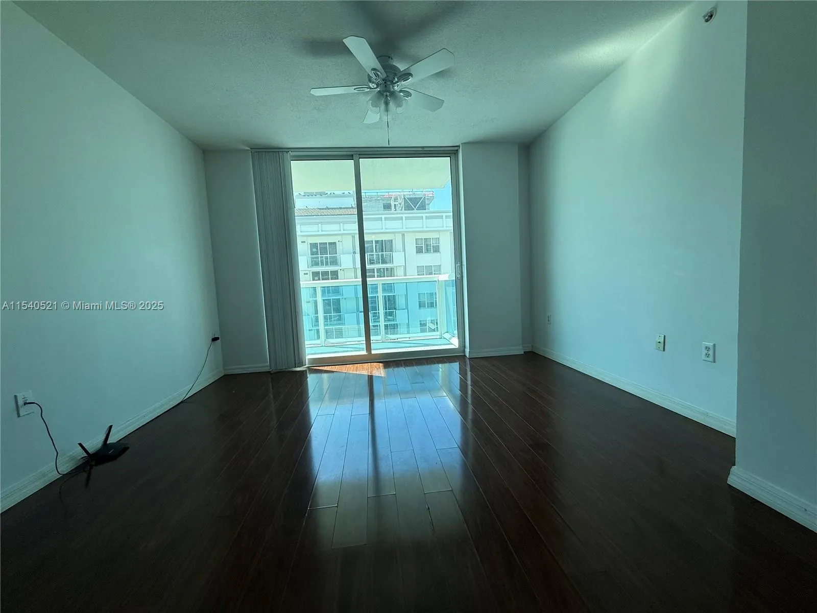 9201 Collins Ave, #1023
