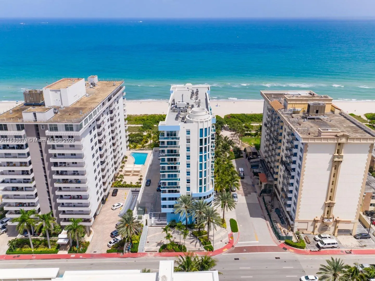 9201 Collins Ave #724