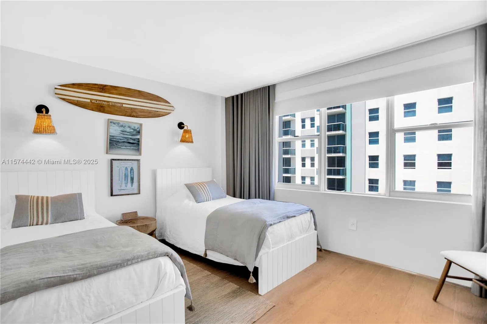 9195 Collins Ave, #903