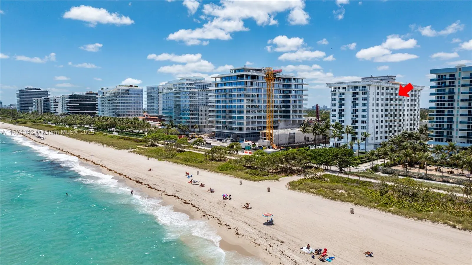 9195 Collins Ave, #903