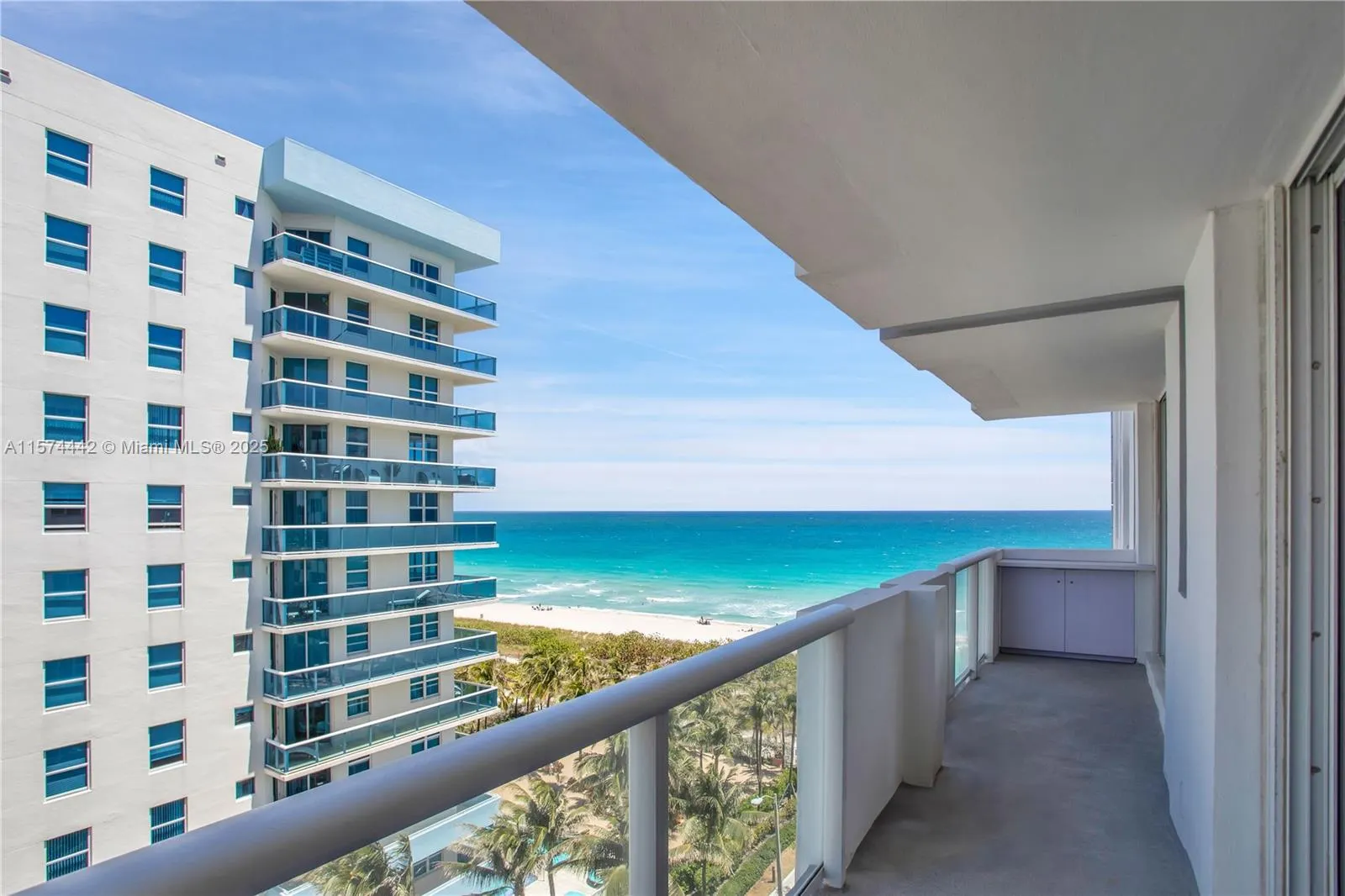 9195 Collins Ave, #903
