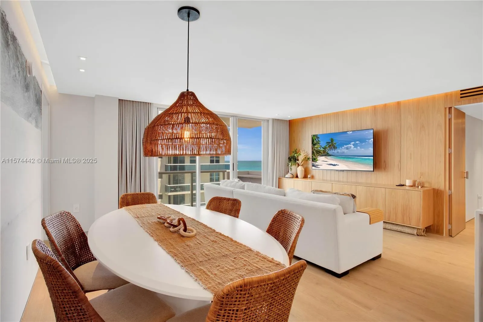9195 Collins Ave, #903