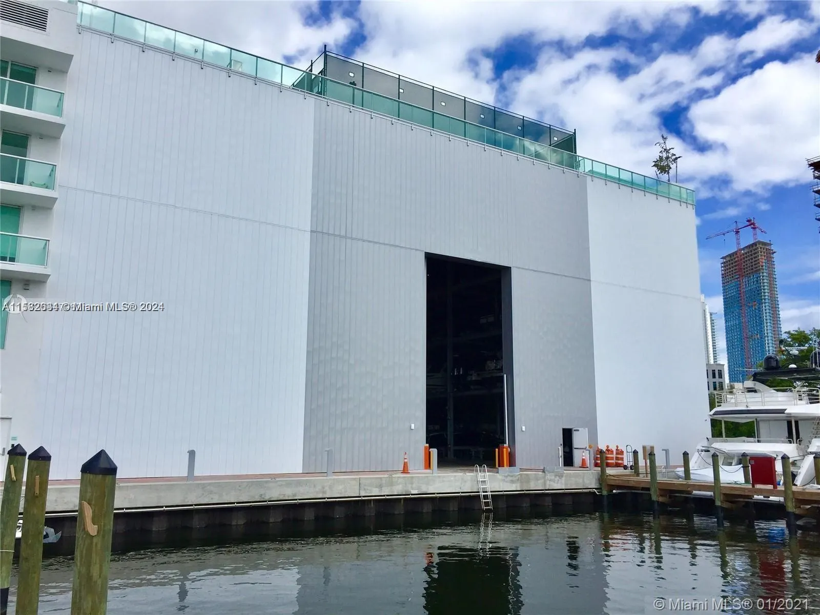 400 Sunny Isles Blvd