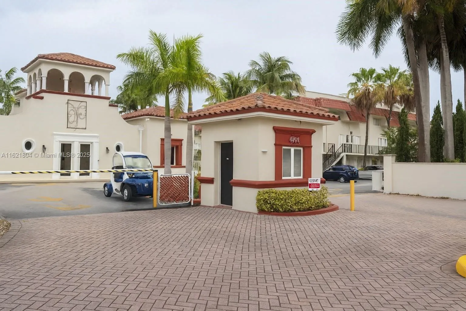 6707 N Kendall Dr, #115