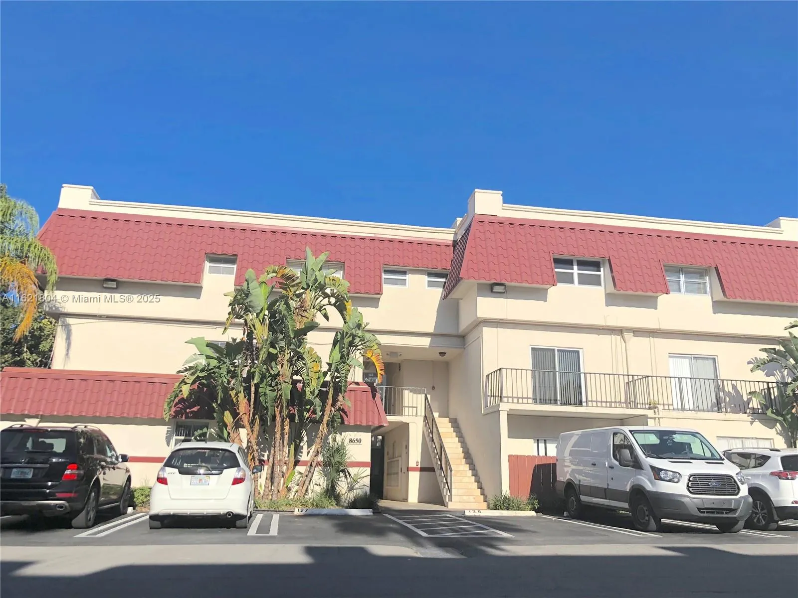 6707 N Kendall Dr, #115