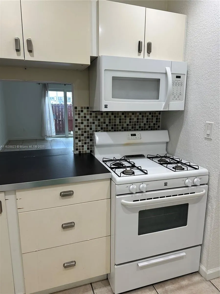 8600 SW 67th Ave, #908