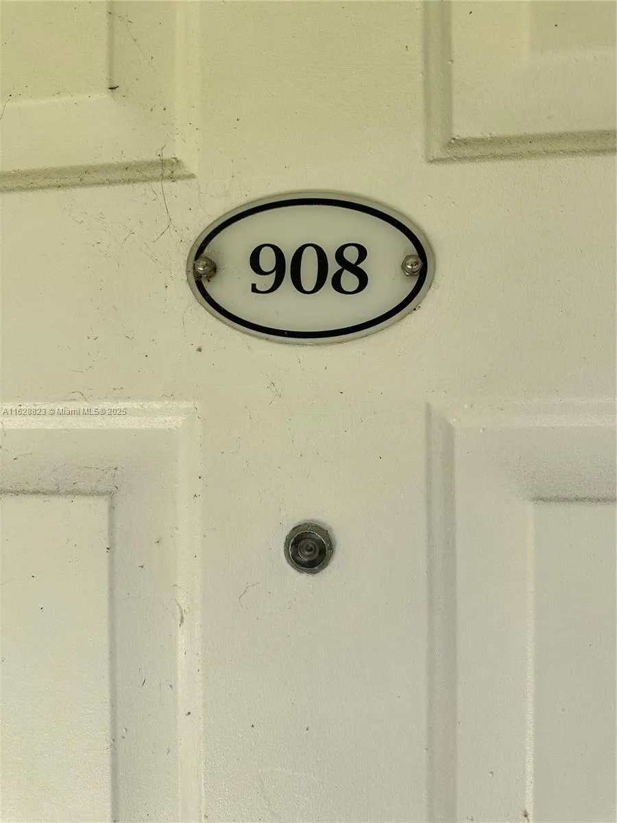 8600 SW 67th Ave, #908