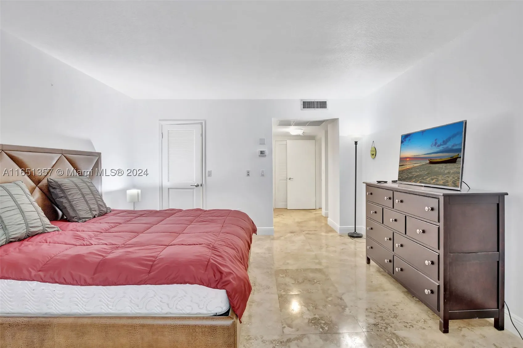 9801 Collins Ave #3T