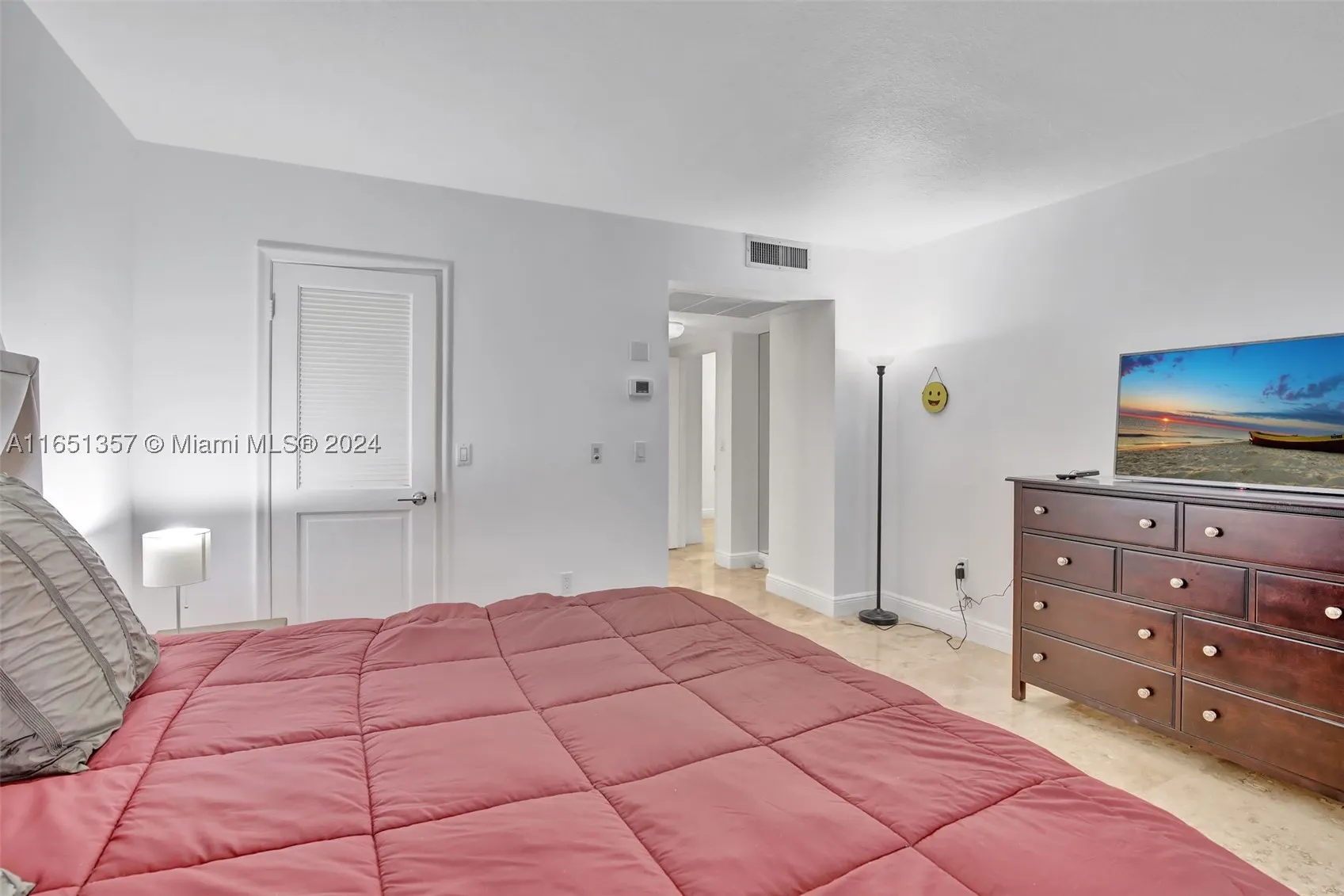 9801 Collins Ave #3T