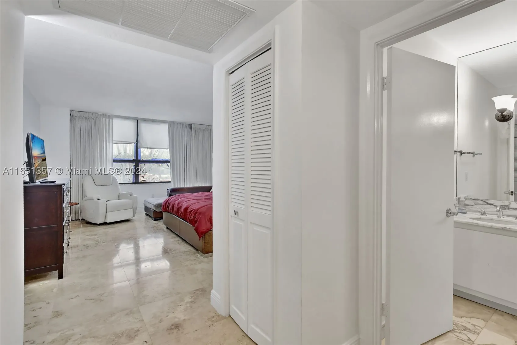 9801 Collins Ave #3T