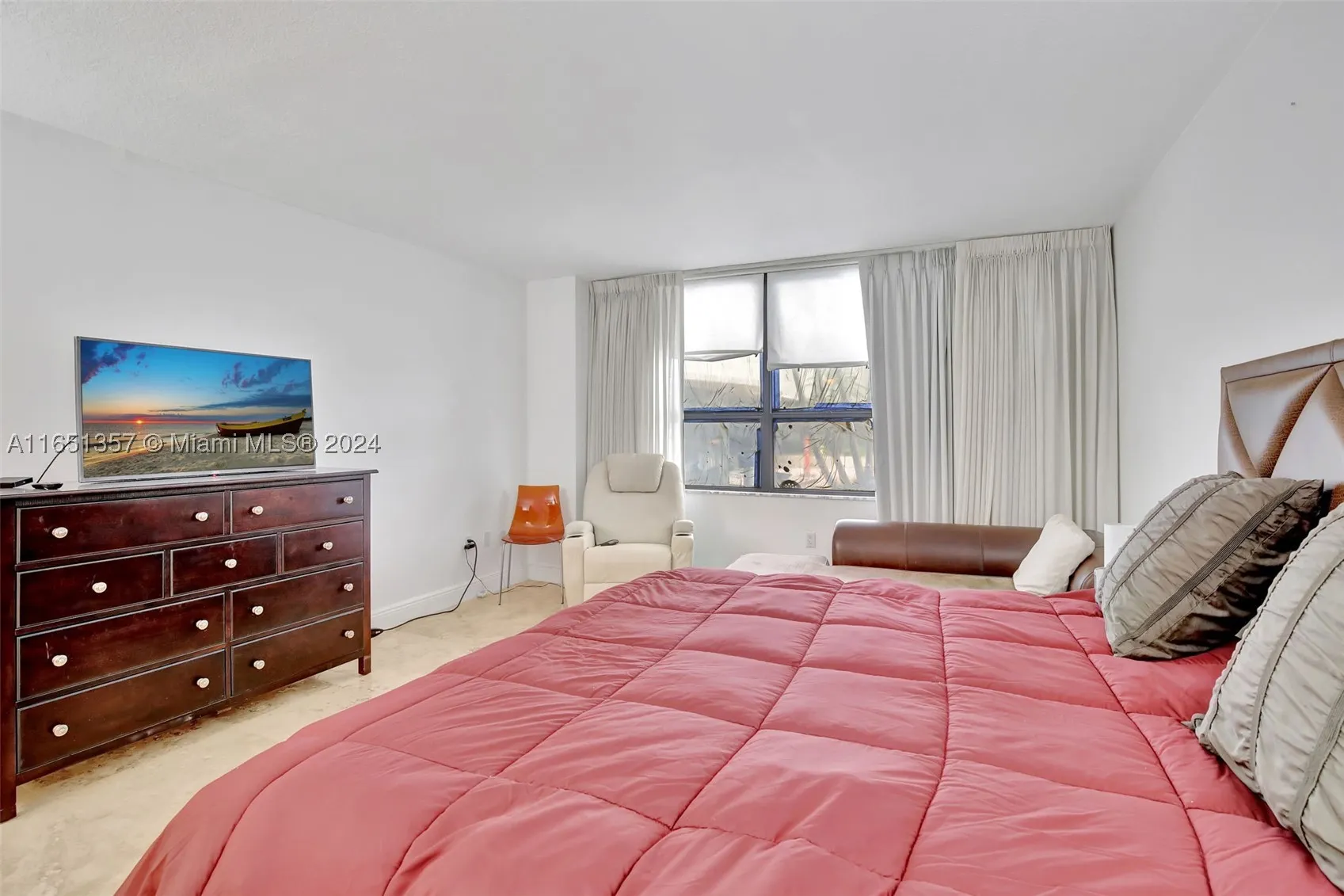 9801 Collins Ave #3T