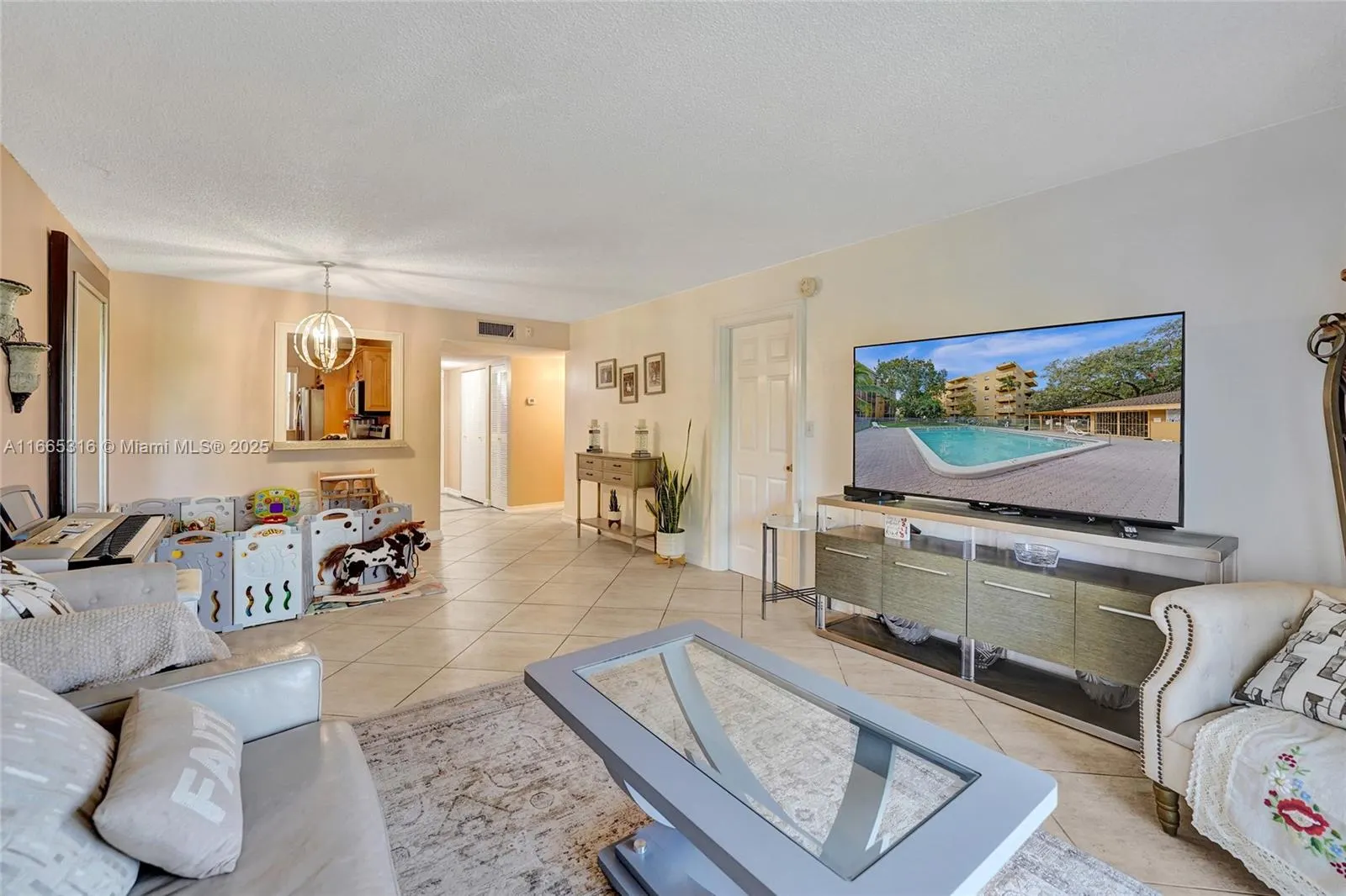 4111 Stirling Rd, #502