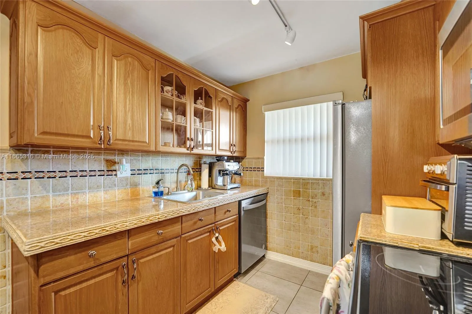 4111 Stirling Rd, #502