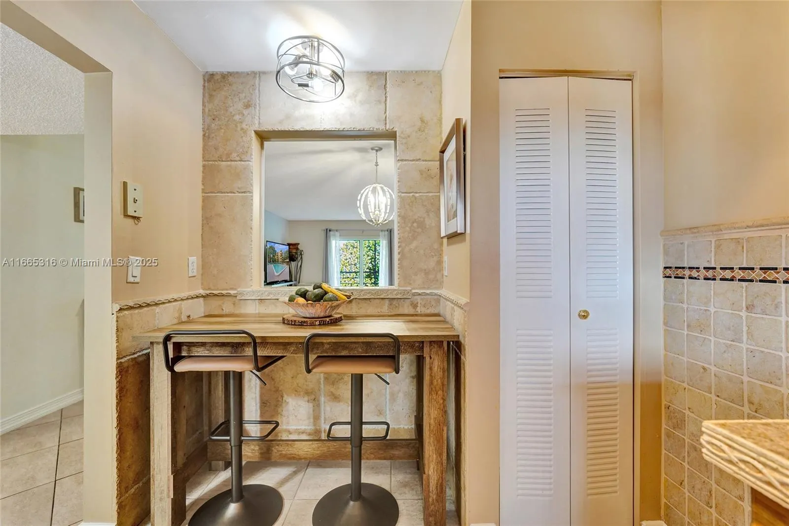 4111 Stirling Rd, #502