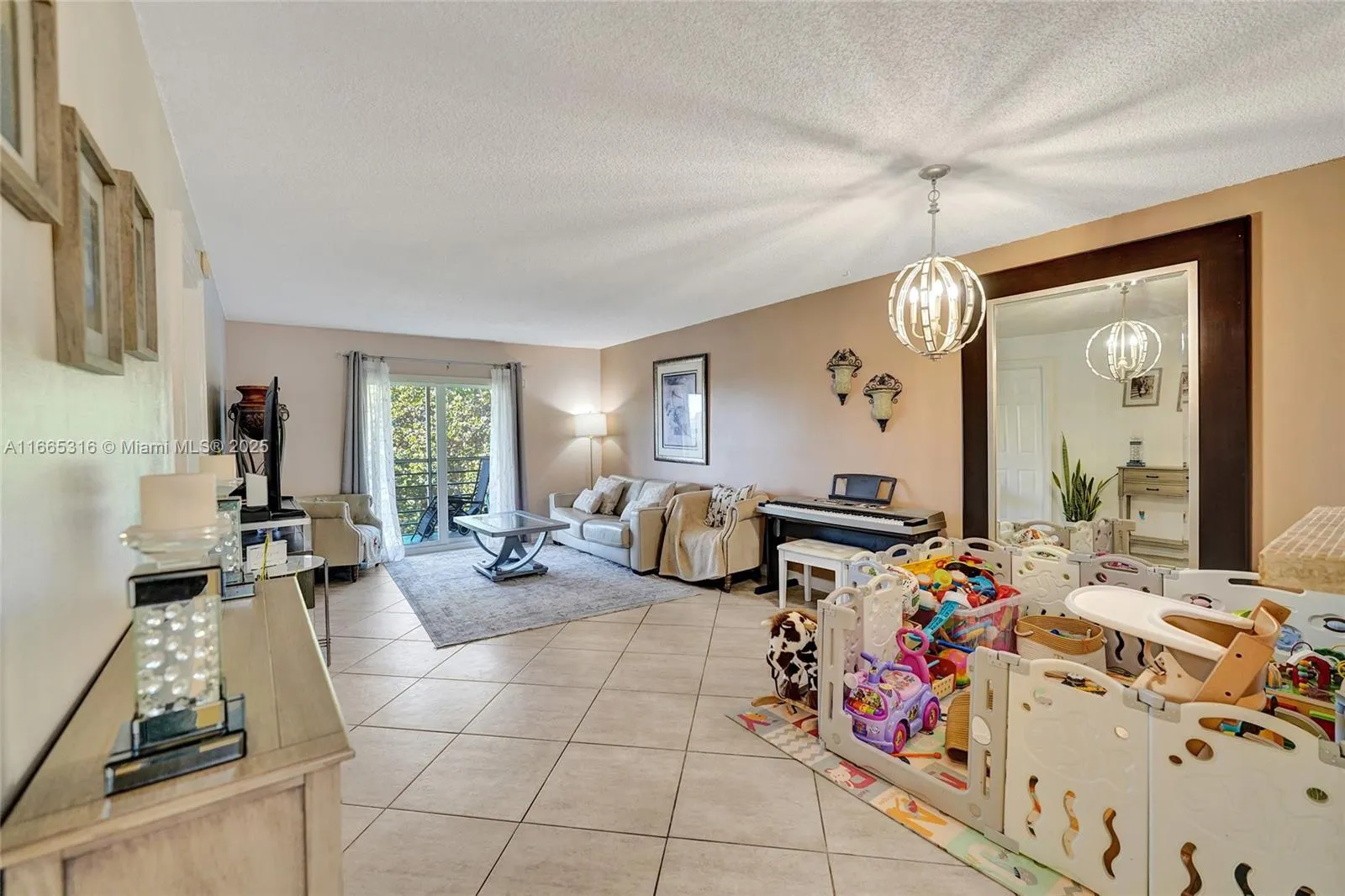 4111 Stirling Rd, #502