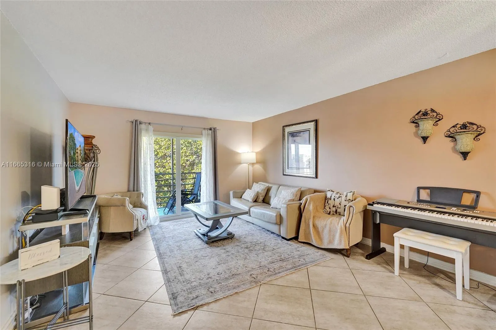 4111 Stirling Rd, #502