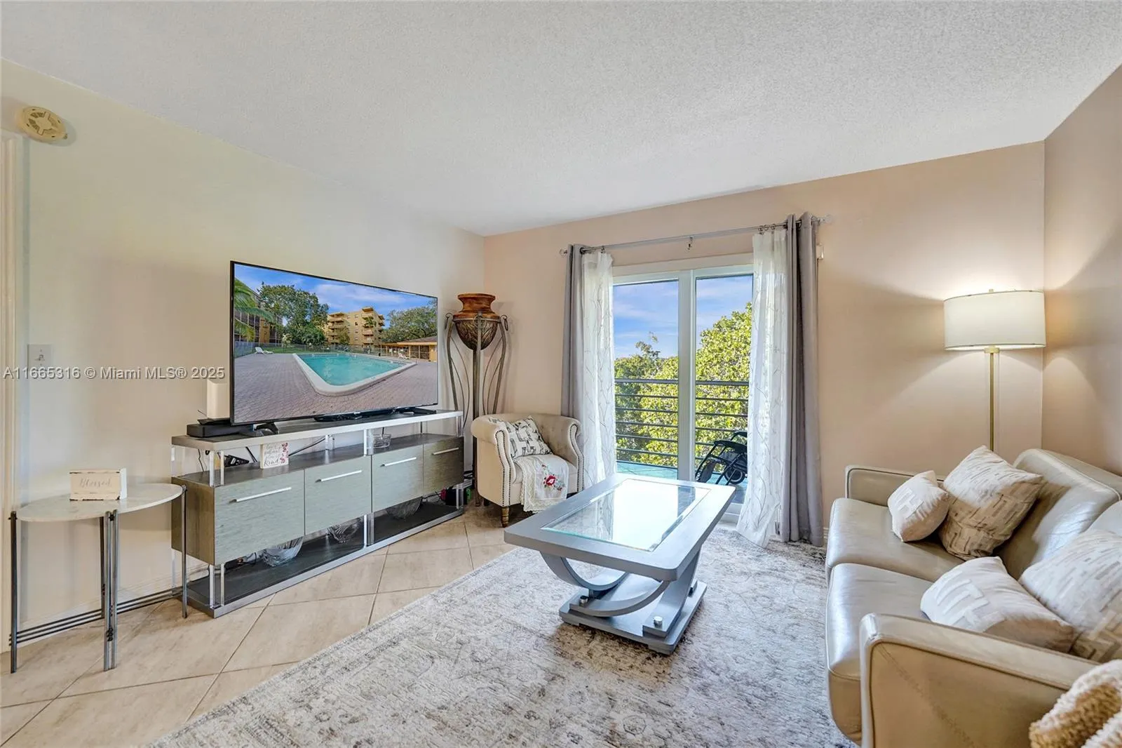 4111 Stirling Rd, #502