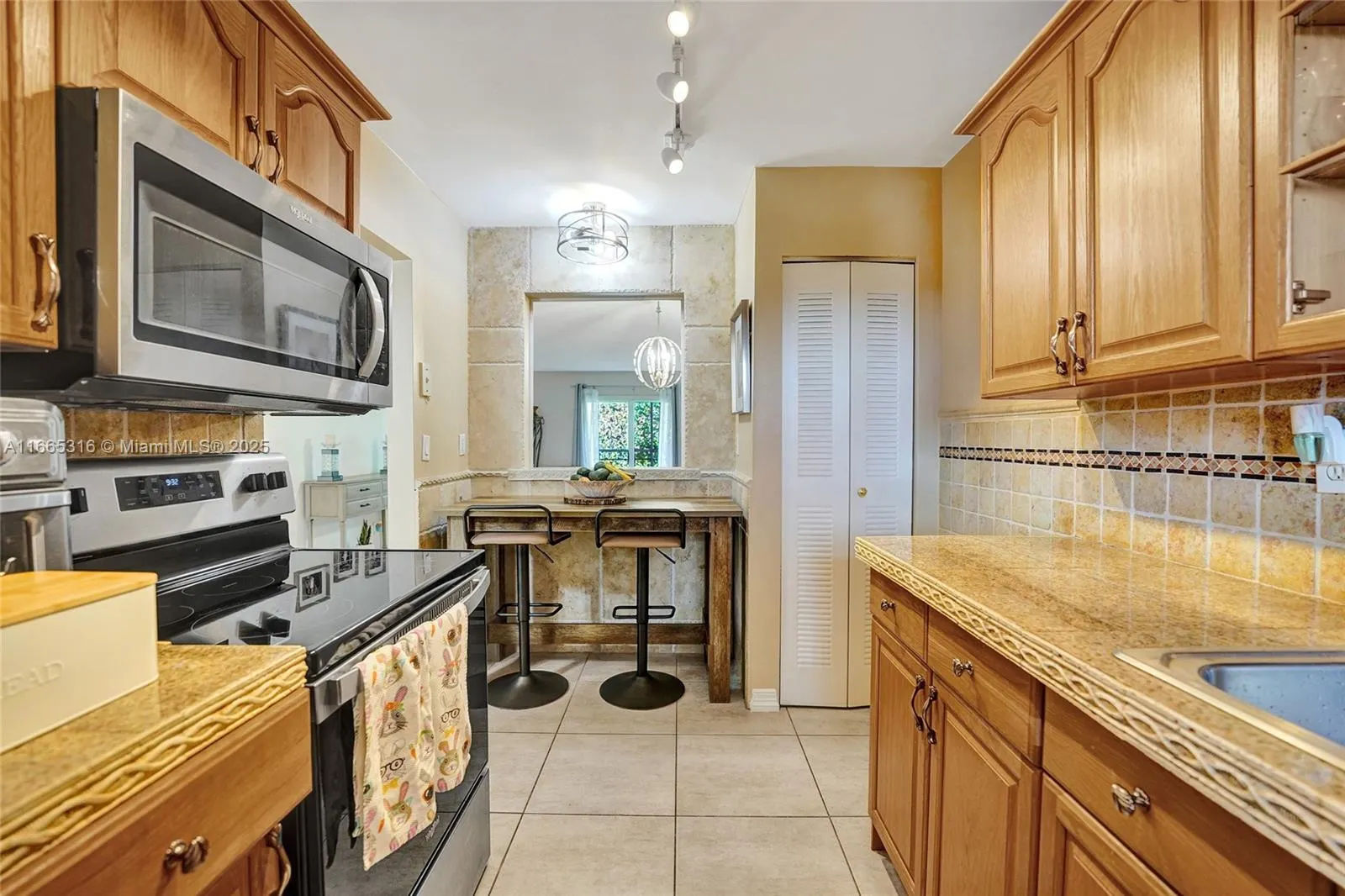 4111 Stirling Rd, #502