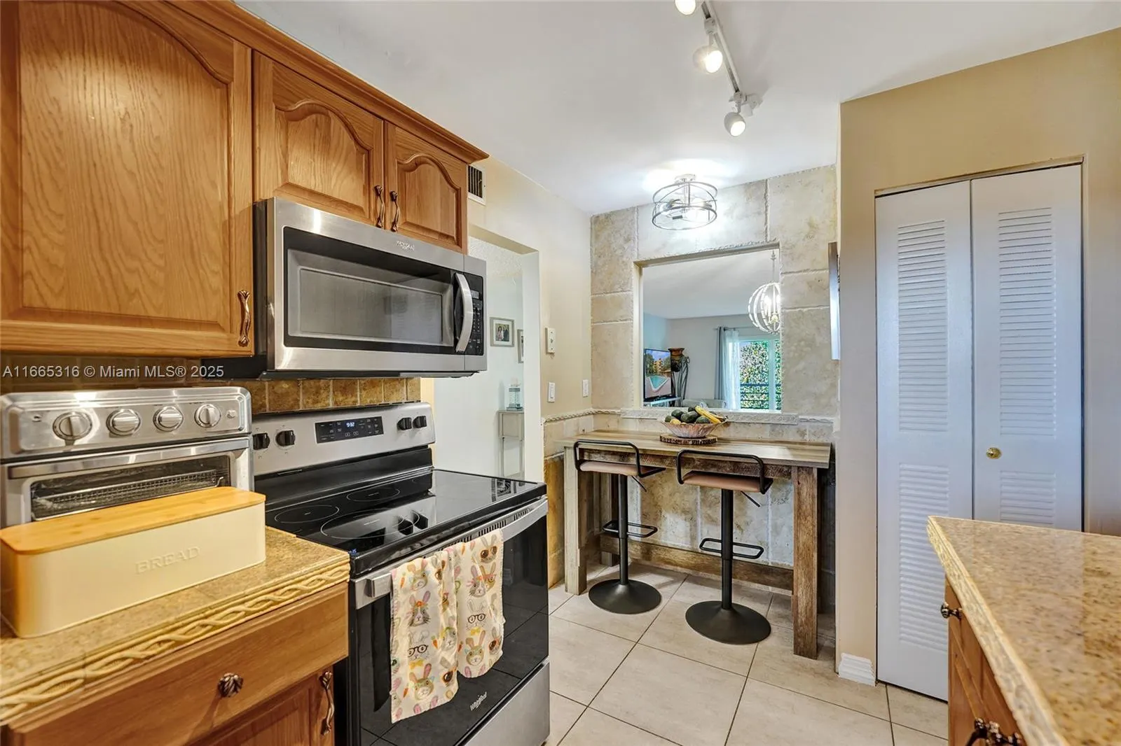 4111 Stirling Rd, #502