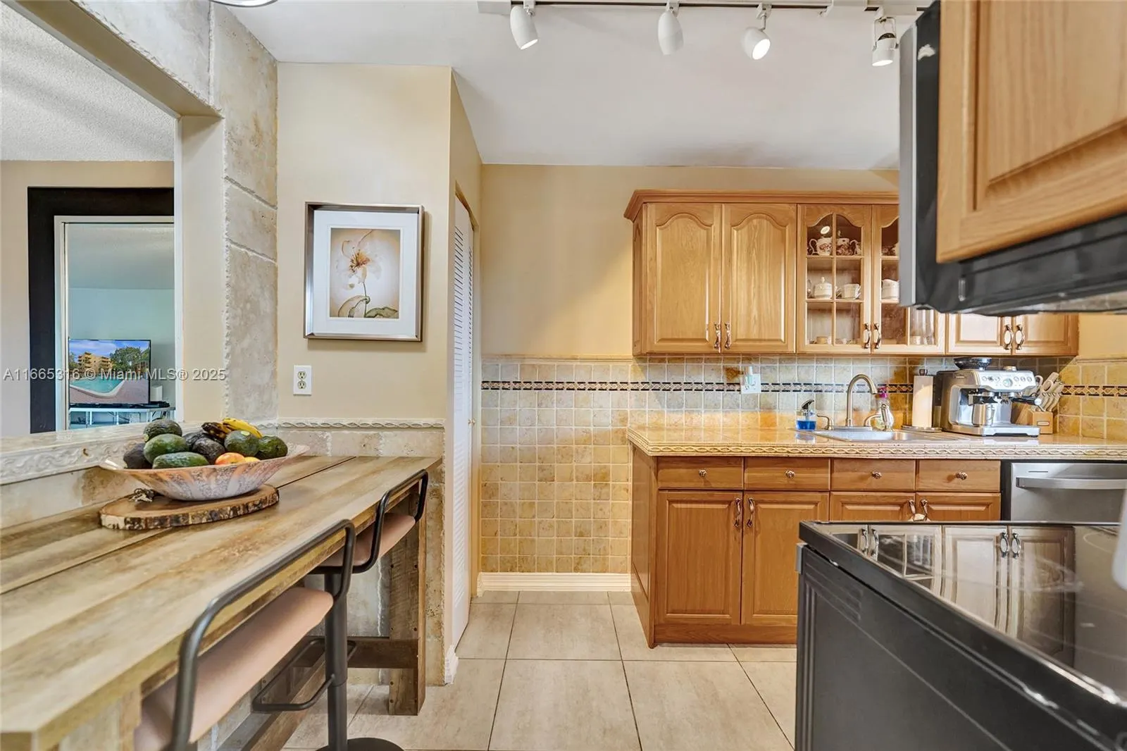4111 Stirling Rd, #502