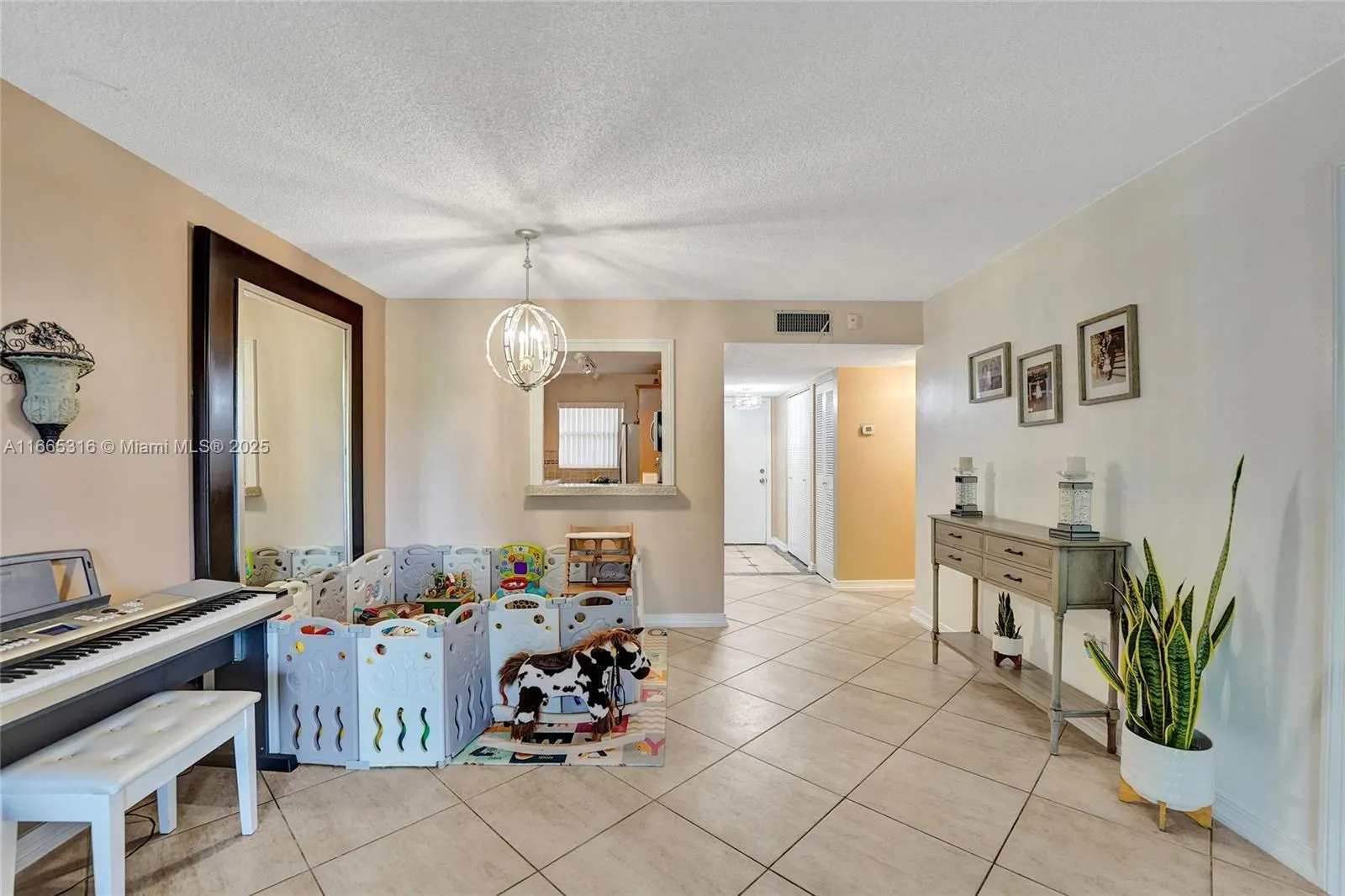 4111 Stirling Rd, #502