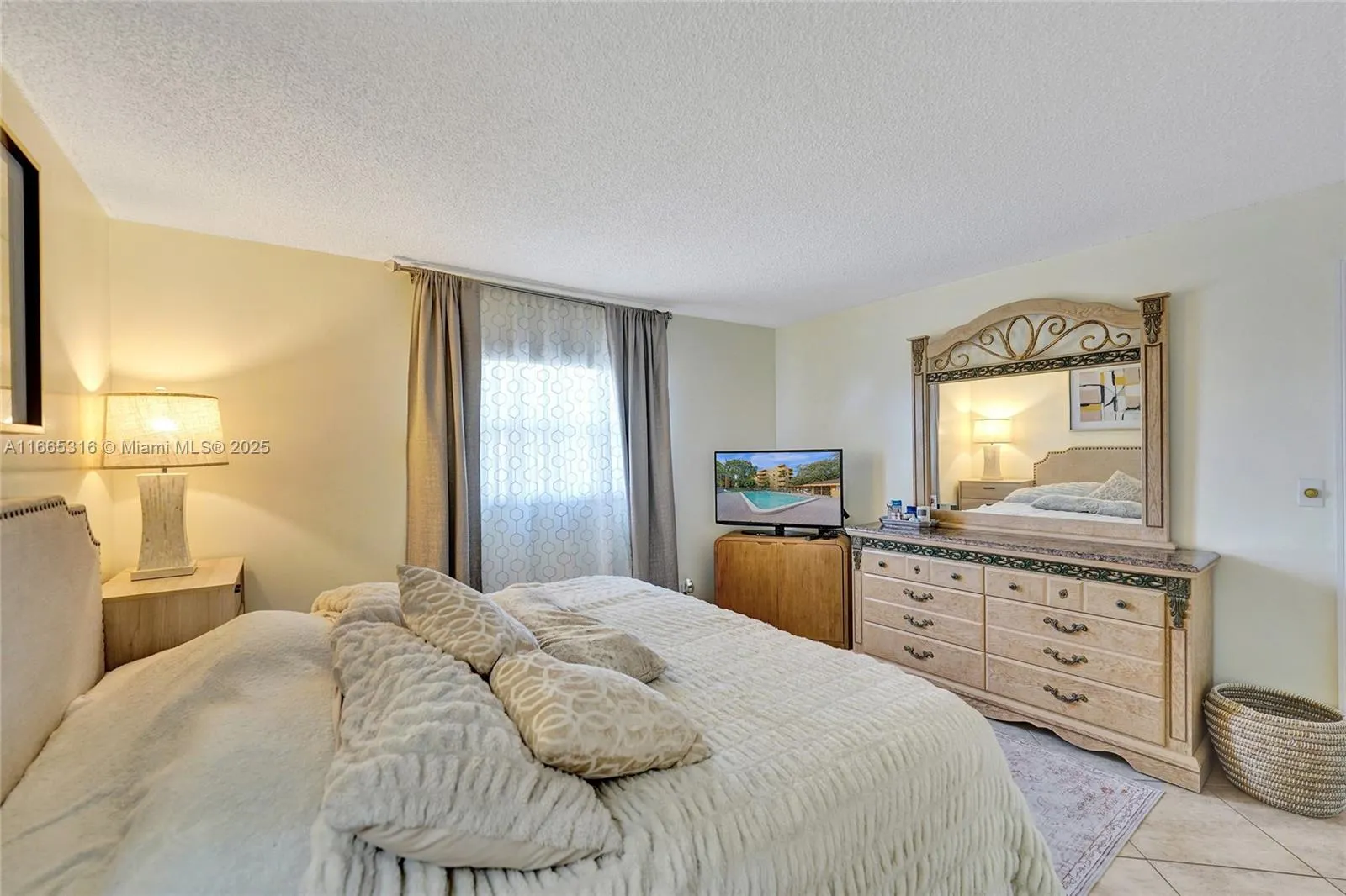 4111 Stirling Rd, #502