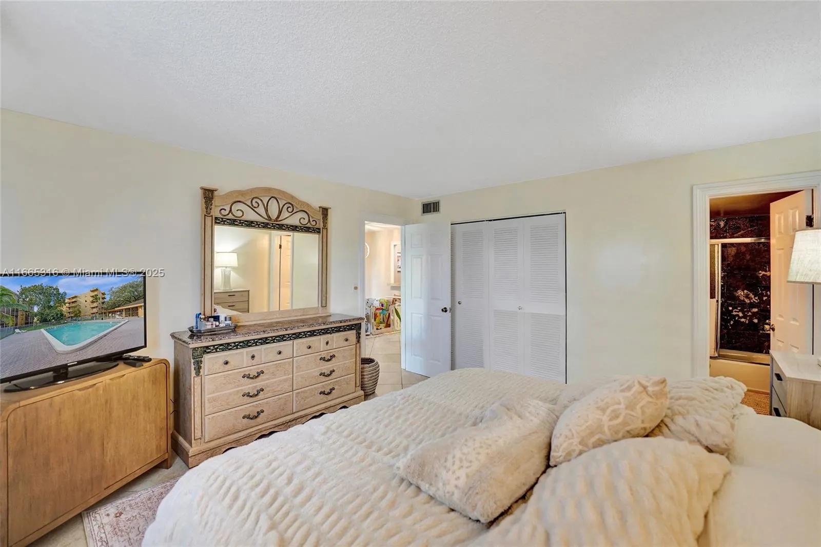 4111 Stirling Rd, #502