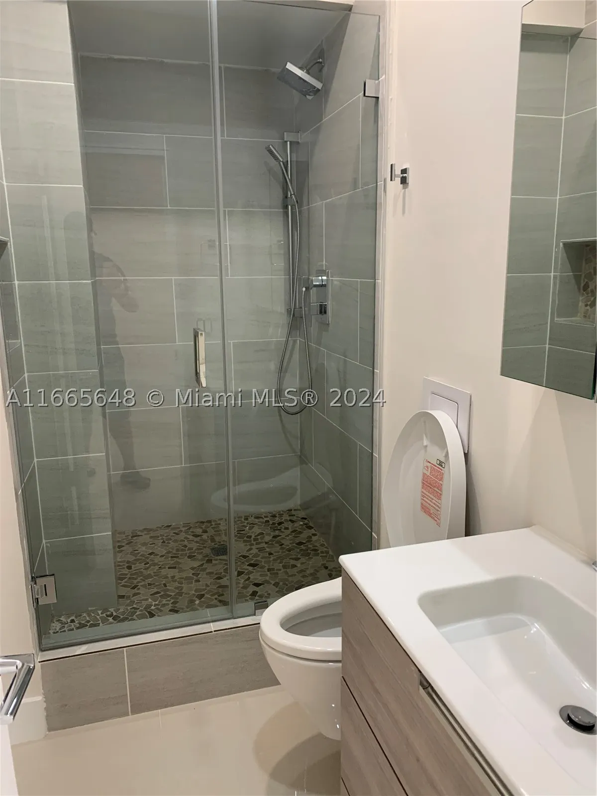 10185 Collins Ave #406