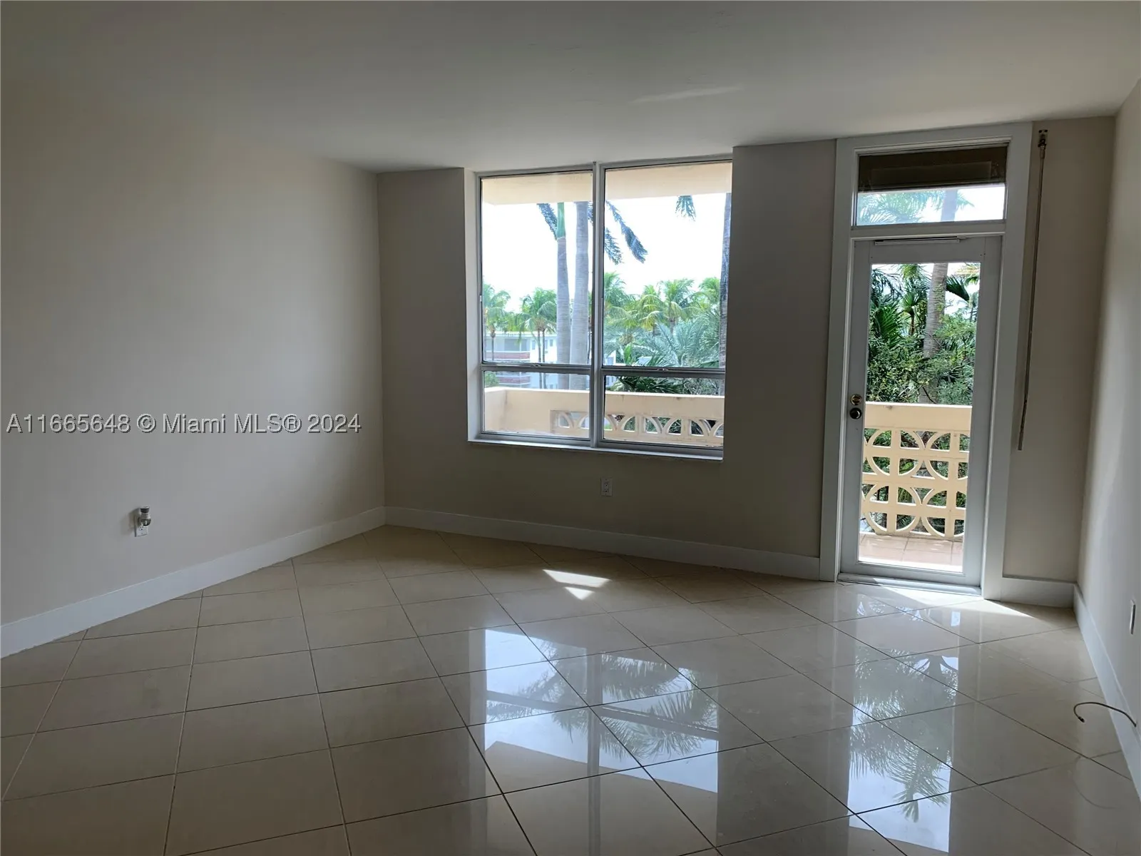 10185 Collins Ave #406