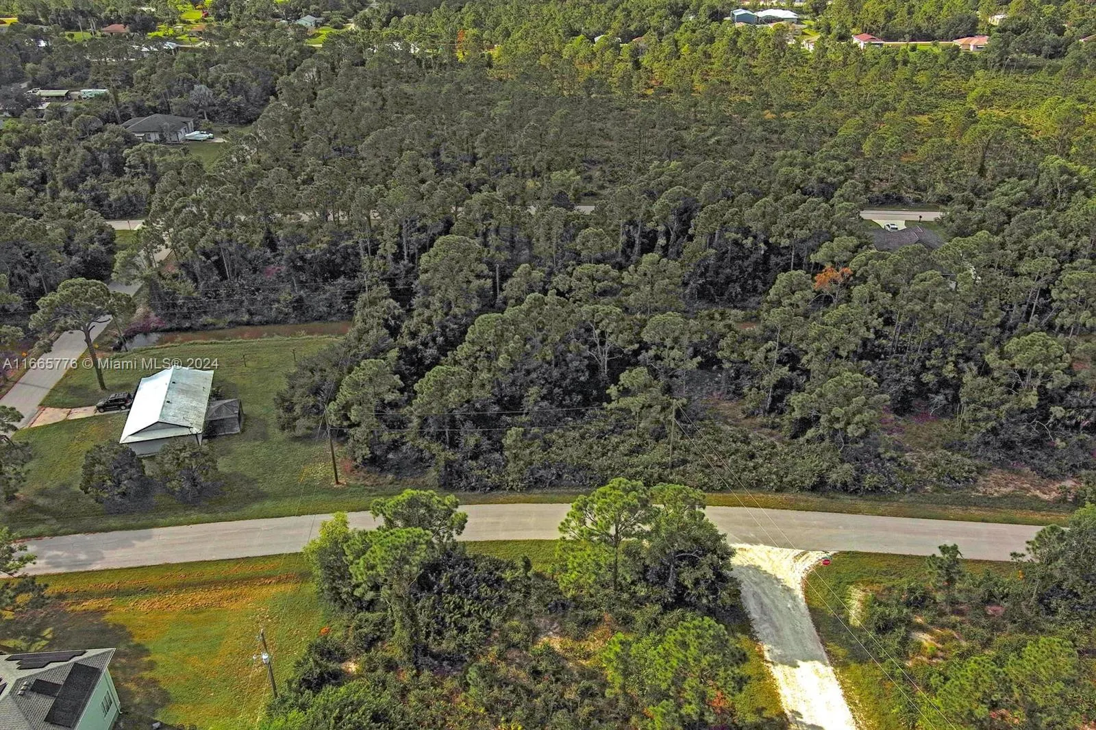 27369 N Twin Lakes Dr