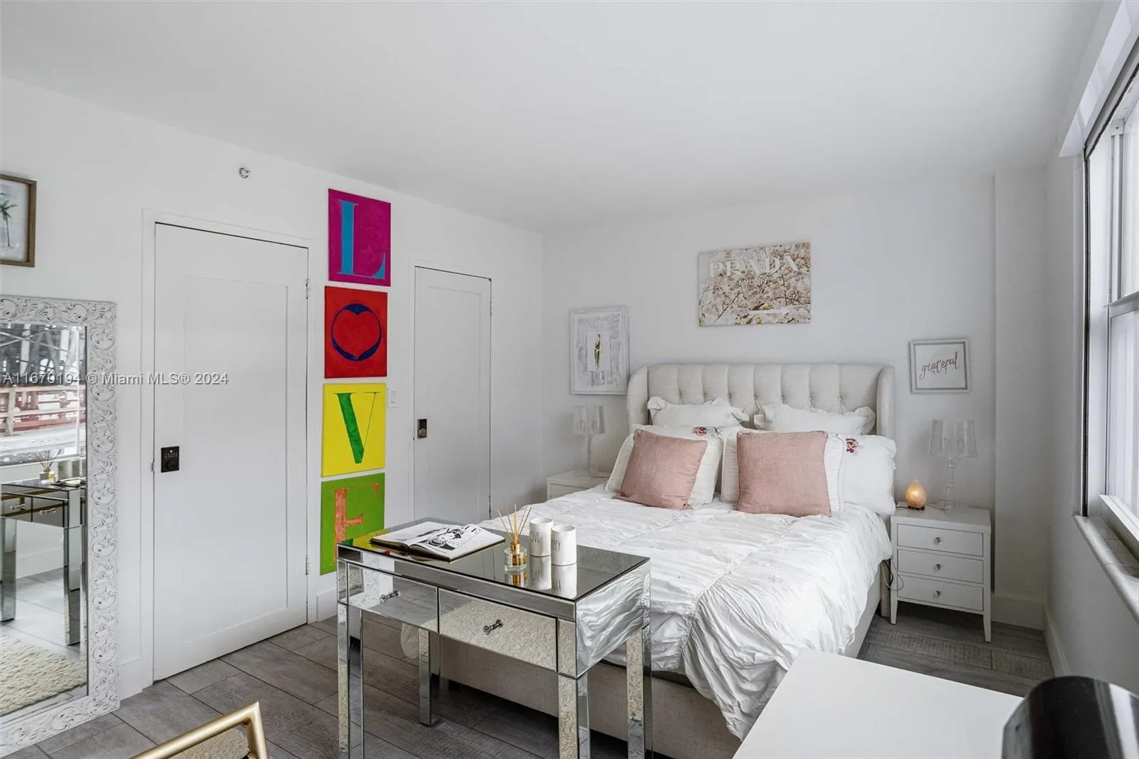 9195 Collins Ave, #1104