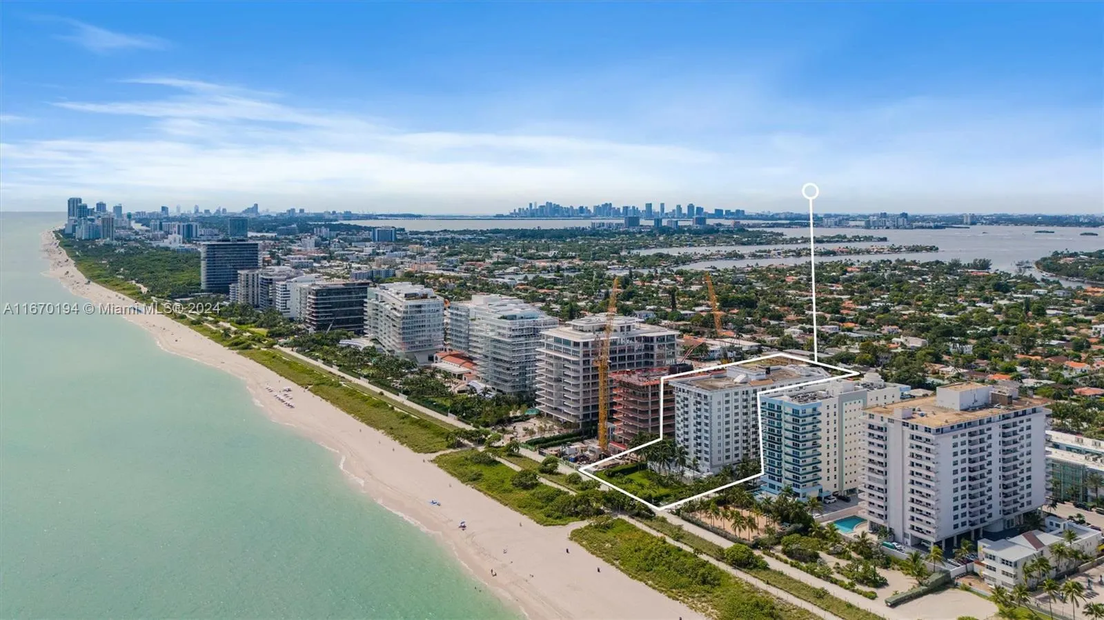 9195 Collins Ave, #1104