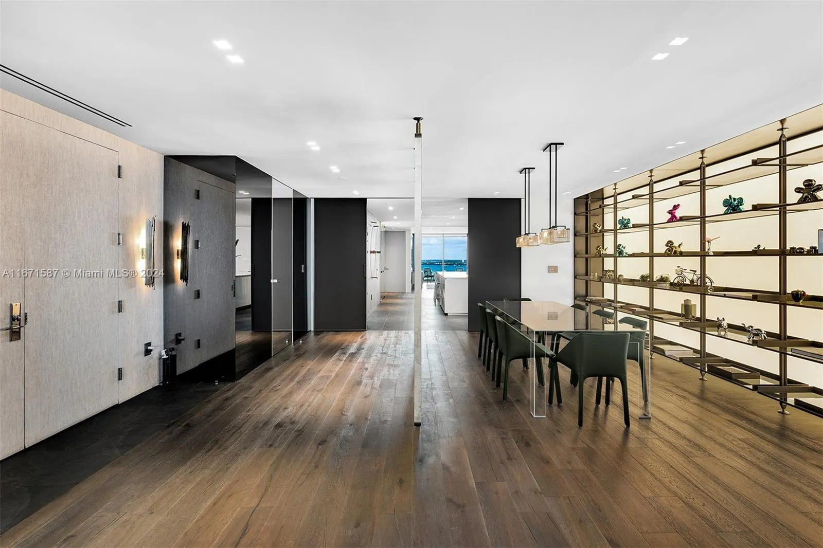 10203 Collins Ave, #1403
