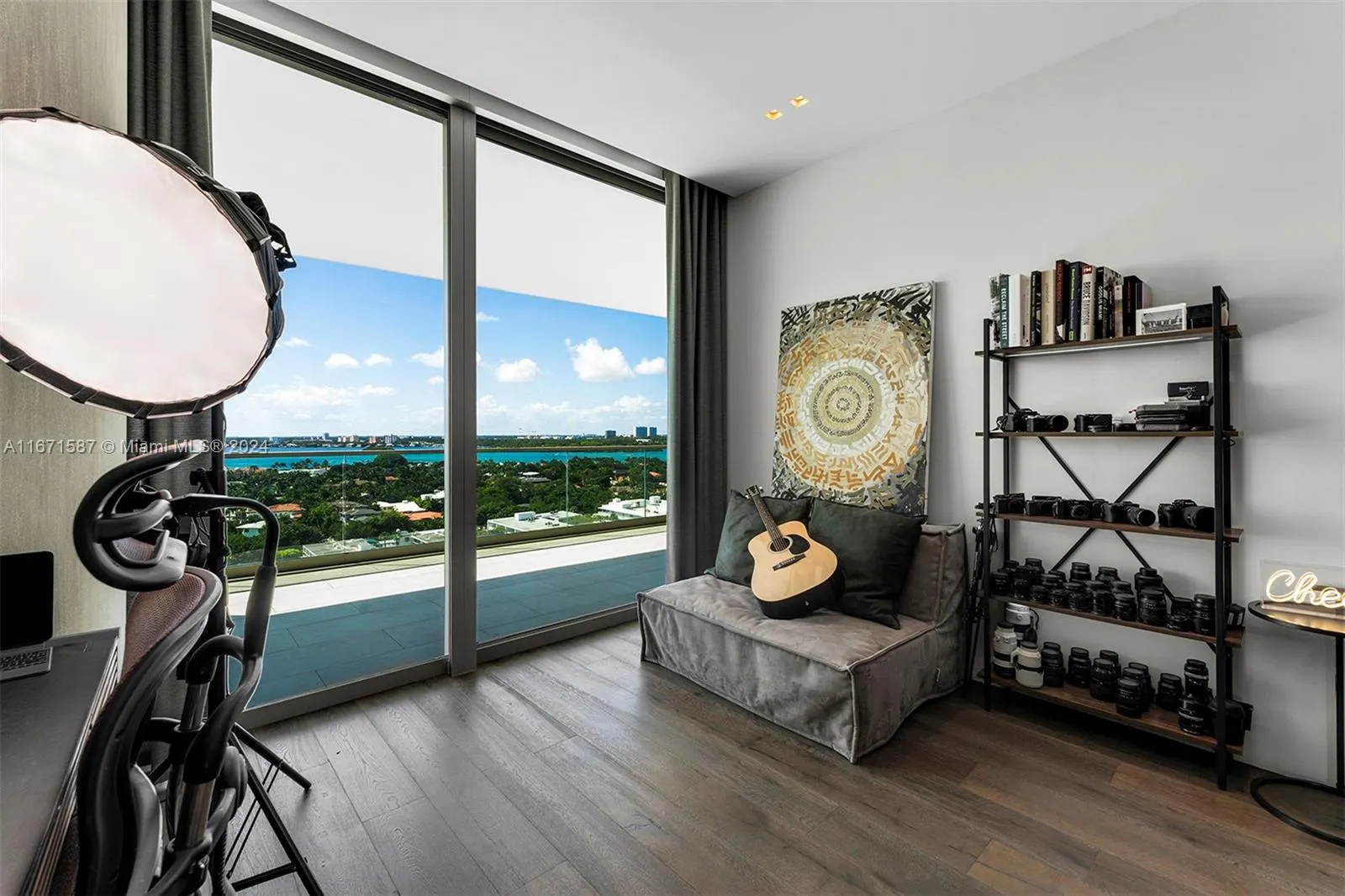 10203 Collins Ave, #1403