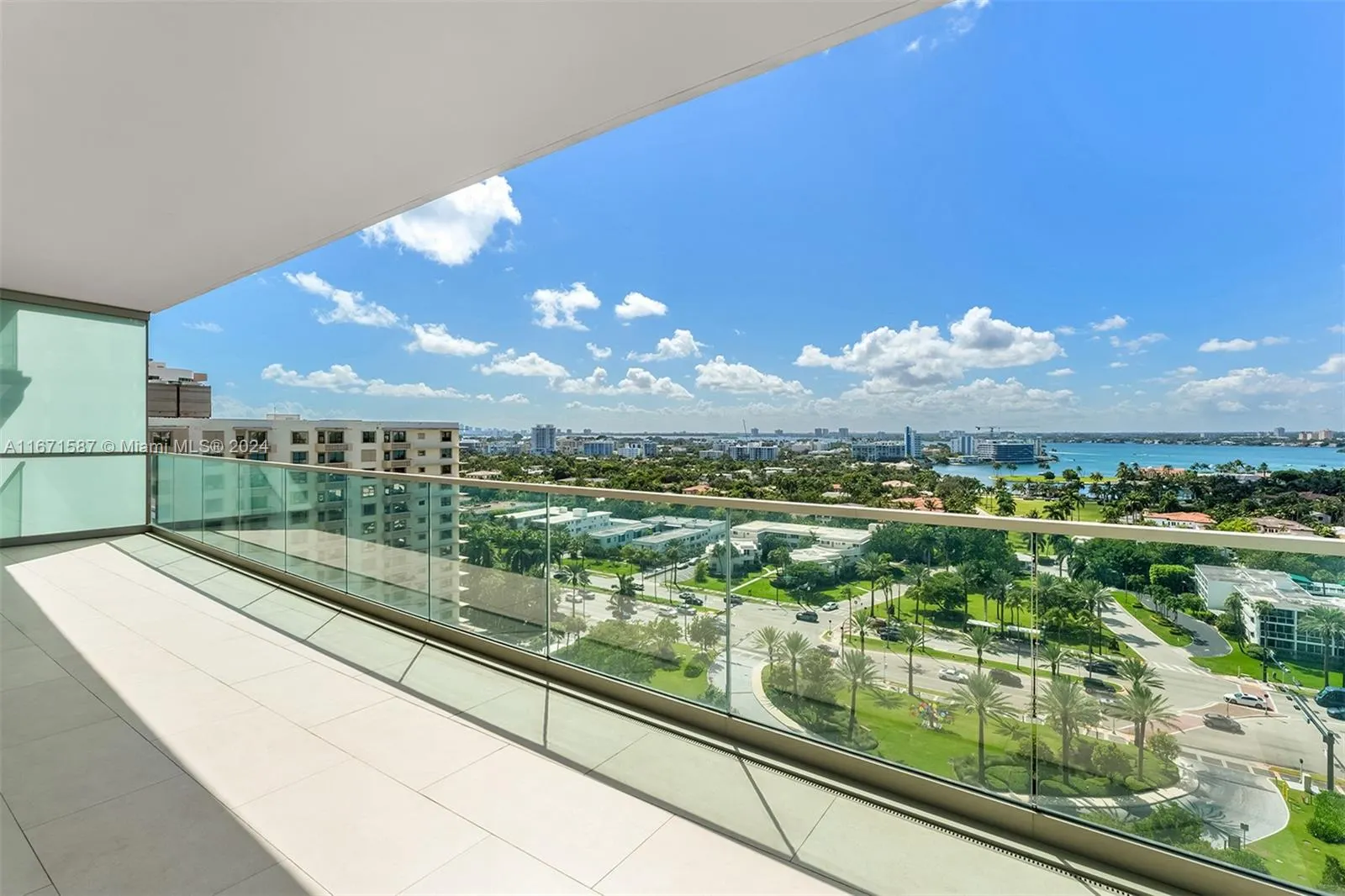 10203 Collins Ave, #1403