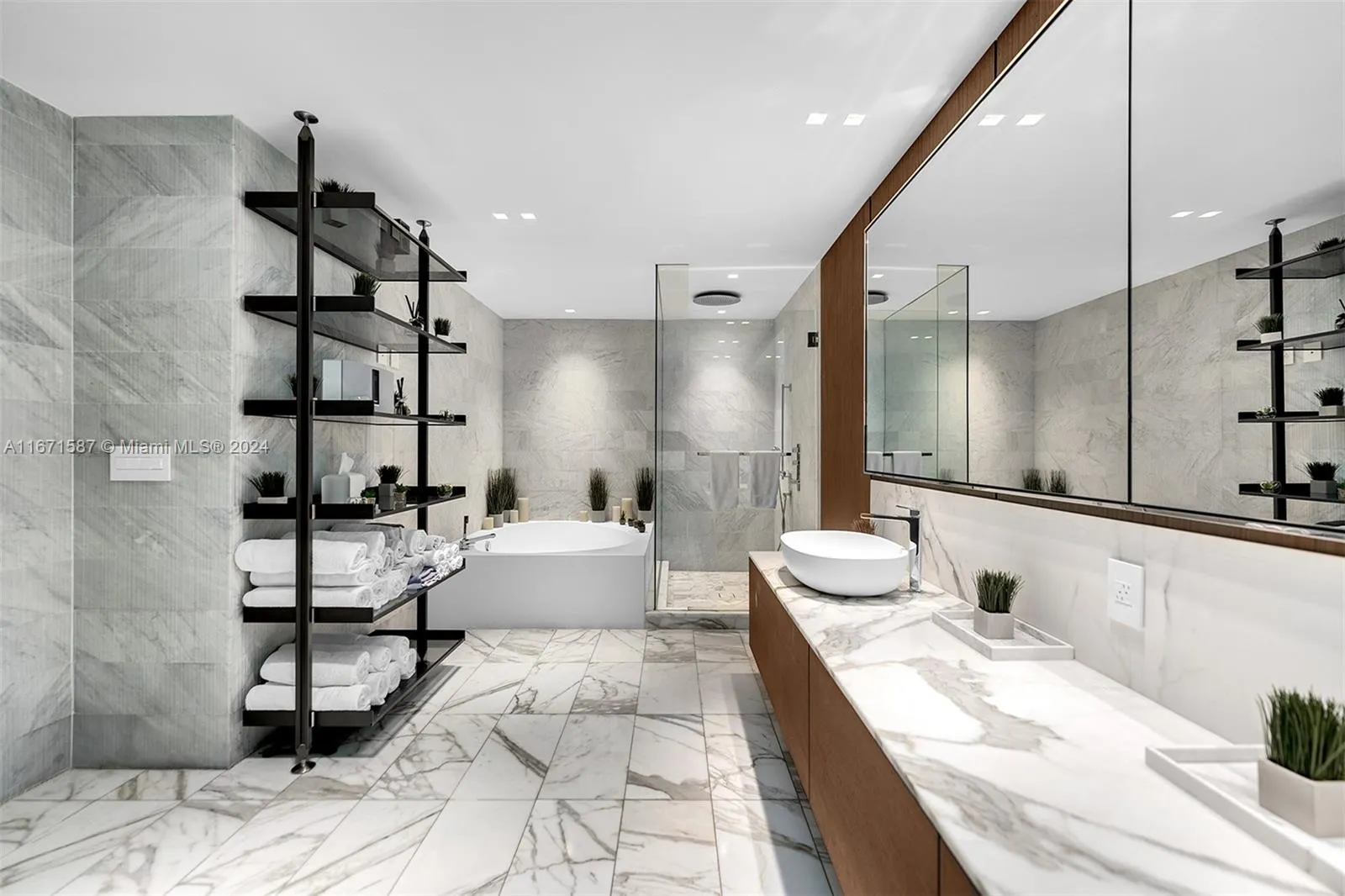 10203 Collins Ave, #1403